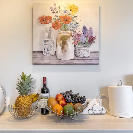 Daire Rhodes Heart Close To The Old Town